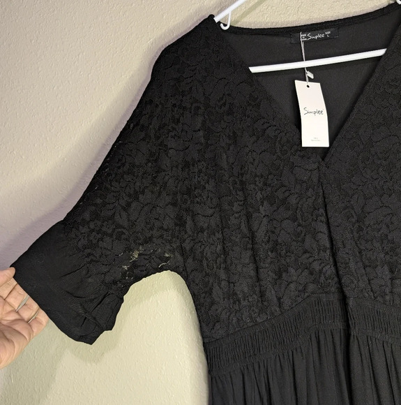 NWT Simplee Long Black Dress Size Large with Bell Sleeves and Lace accents - Picture 5 of 10